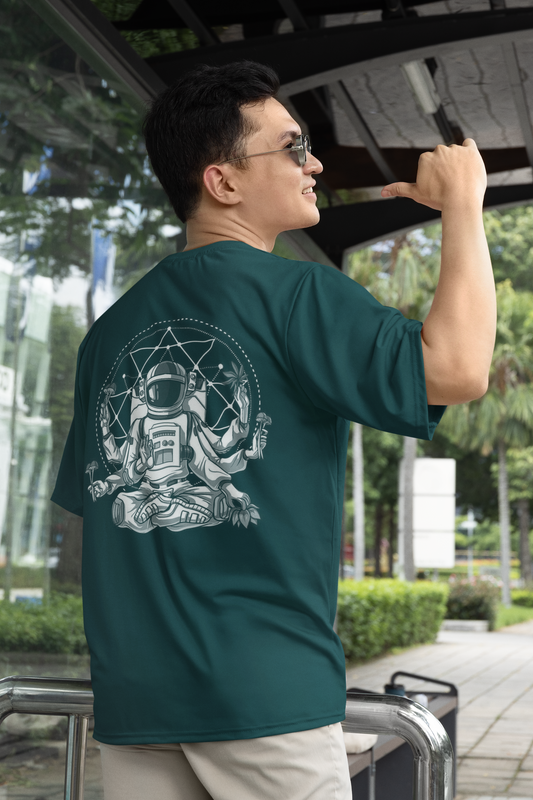 Gravity Drift Oversized T-Shirt – Astronaut Edition